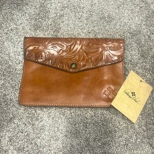 NWT Patricia Nash clutch